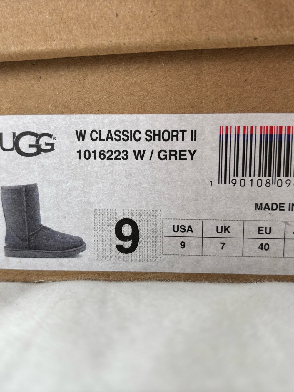 UGG W Classic Short II Grey Boots - Picture 9 of 9